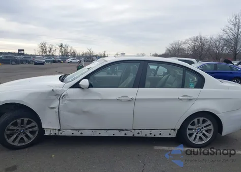 2006 BMW 325I из США, поврежденный, VIN WBAVB13566KX50526